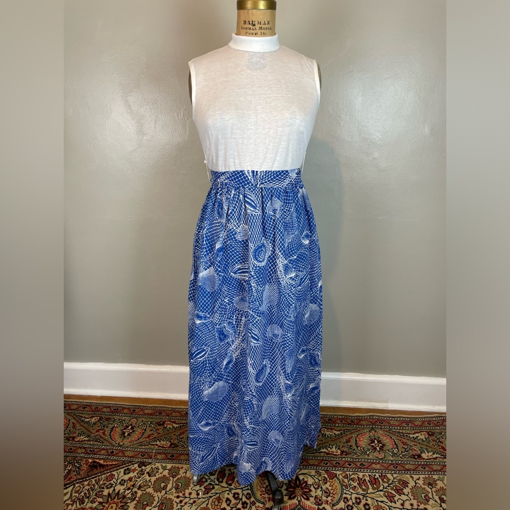 Vintage 70’s Blue and White Seashell Net Print Dress